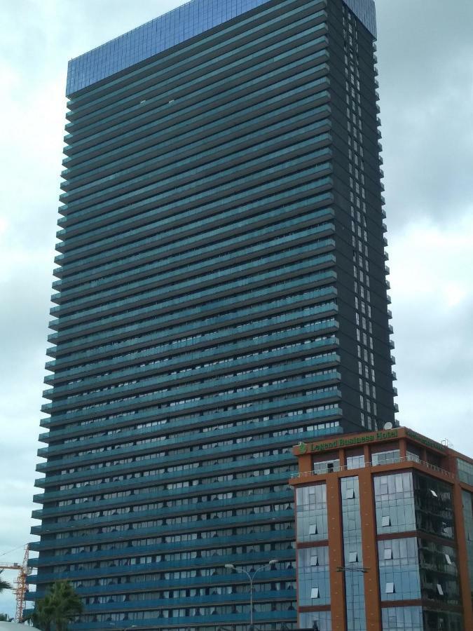 Апартамент Студия Панорамный Возле Моря Batumi Exteriör bild
